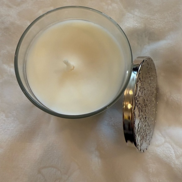 Bath & Body Works Frozen Lake Single Wick Candle โ 8 oz โ New - Picture 5 of 8